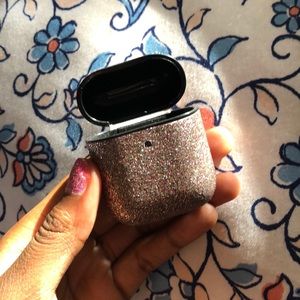 cute glittery airpods case! gen 1&2